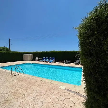 Apartment Ground Floor Apartment For 4 Episkopi (Limassol)