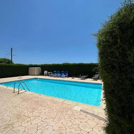 Ground Floor Apartment For 4 Apartment Episkopi (Limassol)